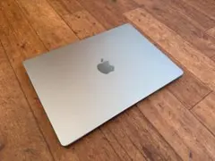 M1 Pro MacBook 10/16コア 16GBメモリ 1TBストレージ