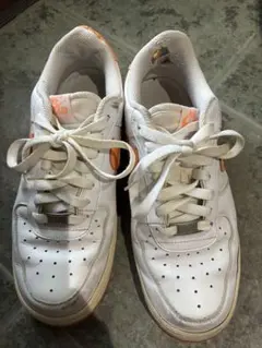 Nike Air Force 1 ホワイト/オレンジ スニーカー