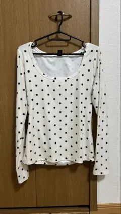 Dazy ホワイト・ドット 長袖Tシャツ