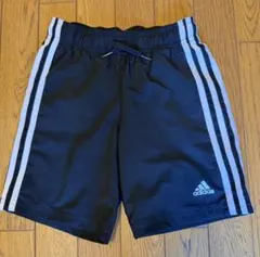 adidas ハーフパンツ 130cm ブラック