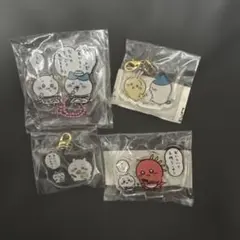 ちいかわ　アクリルキーホルダー　ハチワレ　うさぎ