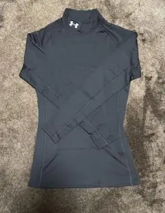 Under Armour 黒 長袖ハイネックシャツ