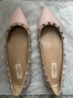 VALENTINO ピンク スタッズ フラットシューズ 38