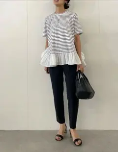 ビアズリー　ギャザーペプラムTee 手洗い可　半袖 ビアズリー ギャザーペプラムTee - メルカリ