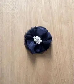 【UNTITLED】アンタイトル　コサージュ　紺色のサムネイル