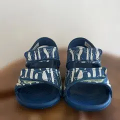 adidas 青 ストライプサンダル