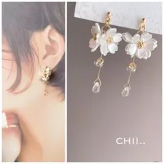 No.821 桜ピアス　白　チェコビーズ　クリア　ドロップ　成人式　着物