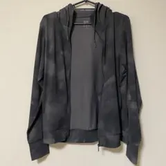 ユニクロ　エアリズムUVカットメッシュフルジッププリントパーカ　Mサイズ