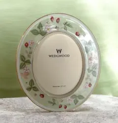 新品未使用　ウェジウッド　ワイルドストロベリー　フォトフレーム　写真立て