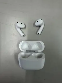 Apple AirPods 4 ノイズキャンセル有のサムネイル