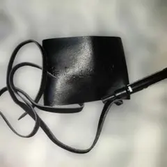 PIERROT　フェイクレザー 　編み上げリストバンド　ブラック