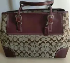 3/31までの限定値下げ！Coach トートバッグ 　ボルドー　シグネチャー