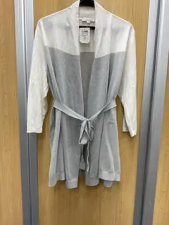 【新品】夏に活躍！薄手羽織物NARACAMICIE・Size 4グレー&ホワイトのサムネイル