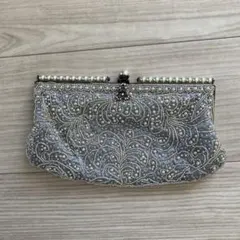 ビーズ刺繍クラッチバッグ