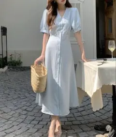 レディース 半袖　ワンピース　ストライプ柄　Vネック　水色　DAYCLOSET