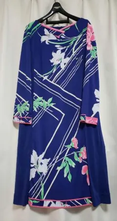 週末値引き 美品 レオナール カーディガン 濃紺 40 - メルカリ