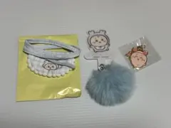 ちいかわ 古本屋　ミニよだれかけ フォンタブ　メタルチャーム