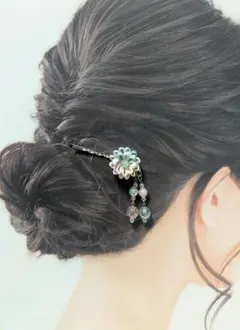 和小物　ハンドメイド　つまみ細工　和柄布　お花　ヘアピン