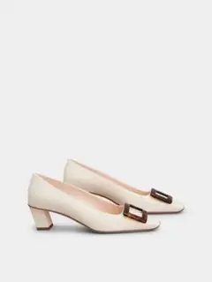 新品未使用ROGER VIVIER ベル ヴィヴィエ レザー パンプスのサムネイル