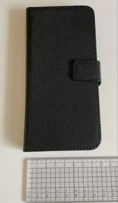 ブラック手帳型スマホケース ストラップ付き