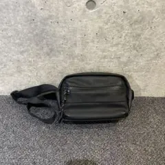 ZARA ブラック ボディバッグ