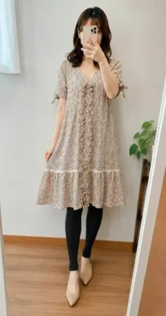 値下★Charlotte ronson花柄ワンピース半袖フリルMピチコート付のサムネイル