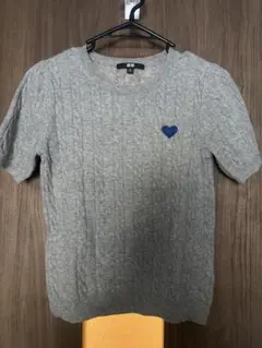 ユニクロ UNIQLO 半袖ケーブルニット 刺繍付き Mサイズ グレー