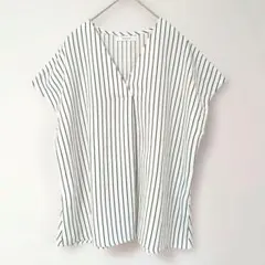 OPAQUE CLIP ホワイト ノースリーブシャツ ストライプ Vネック