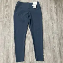 新品タグ付　ユニクロ　エアリズムUVカットレギンス　M くすみブルー