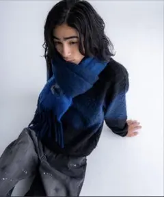 SINSS Shaggy gradation muffler ブルー