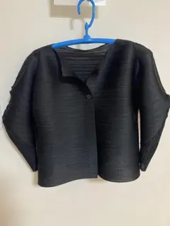 PLEATS PLEASE ノーカラージャケット ブラック　サイズ3のサムネイル