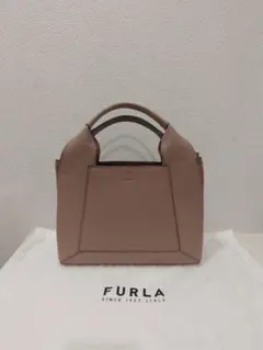 FURLA フルラ GILDA ショルダーバッグ　美品　新品