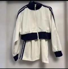 ☆美品✨ ホワイト/ネイビー ジャージ セットアップのサムネイル