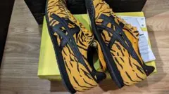 虎　2足　・オニツカタイガー製シューズ、高級サンダルカラー、阪神タイガース