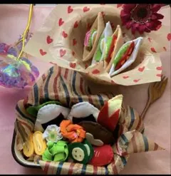 フェルトおままごと★かわいいお弁当ランチ食べものキッチンごっこ遊び誕生日お祝い
