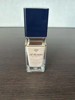 クレドポーボーテ　タンフリュイドエクラナチュレル　オークル10