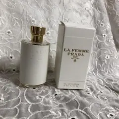 2025年最新】prada 香水 la femmeの人気アイテム - メルカリ