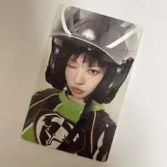 illit モカ not cute anymore 封入 トレカ