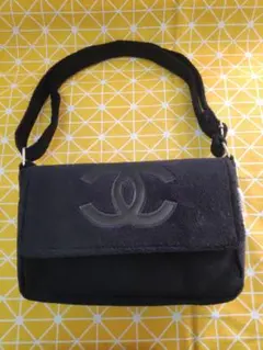 新品✨CCマークショルダーバッグ　モコモコ生地　ノベルティ 黒×黒