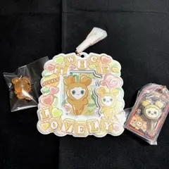 TWICE LOVELYS カードホルダー