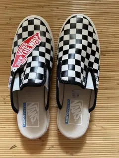 Vans チェッカーパターンスリッポン