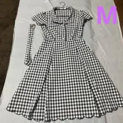 美品　レディアゼル　雑誌掲載　チェクスカラップベルト付きワンーピースのサムネイル