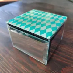 Item thumbnail for item 4d8a29fe-6758-4064-b394-bafe120c6c9b