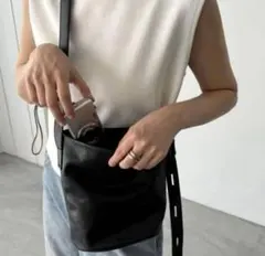 CANAL JEAN El mar レザーミニバケツショルダーバッグ