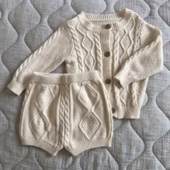 アイボリー ケーブルニットセットアップ
