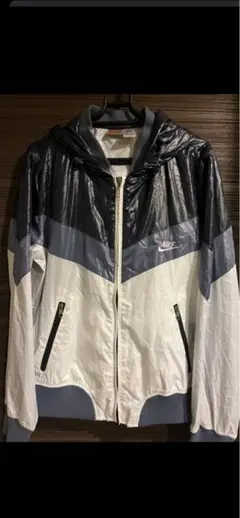 Nike ナイロンジャケット フード付き