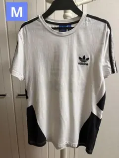 adidas バックロゴ Tシャツ　アディダス　美品