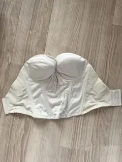 シャンパンベージュ　ストラップレス コルセット
