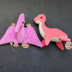 ラブリーダイナソー　恐竜と翼竜のぬいぐるみ