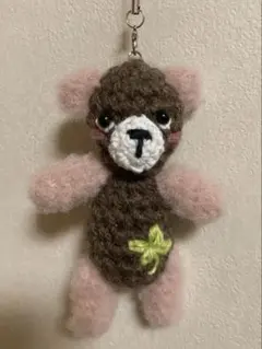 ハンドメイド　あみぐるみ　くまさんストラップ